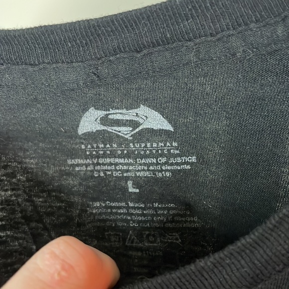 Large Superman Batman T-shirt - Picture 3 of 3